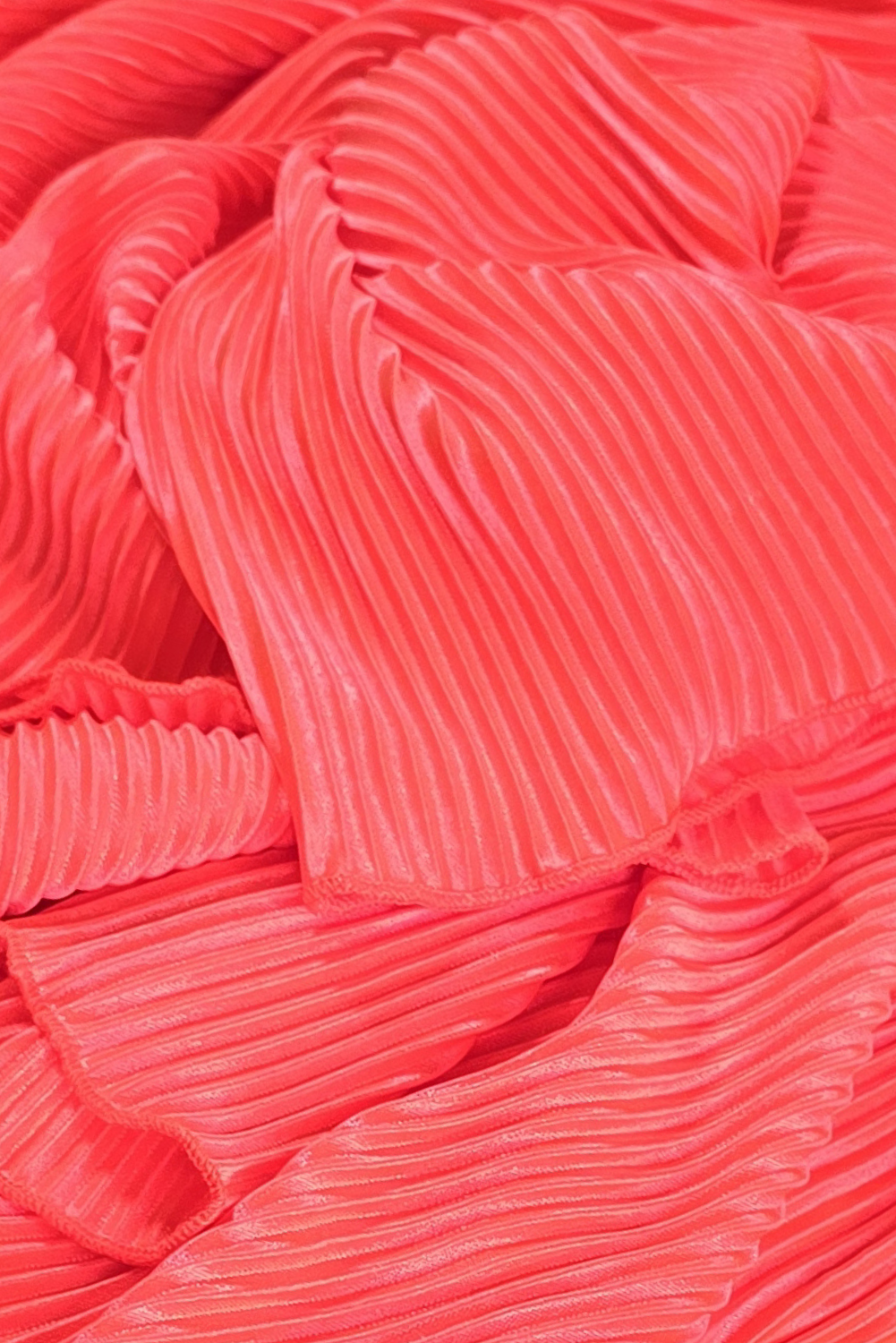 Hard To Resist Pleated Set